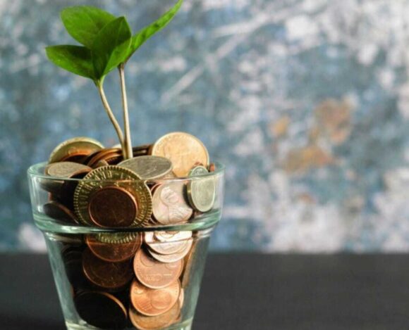 How Does Health Insurance Work? A Simple Guide to Save Money & Stay Covered How Does Health Insurance Work? A Simple Guide to Save Money & Stay Covered